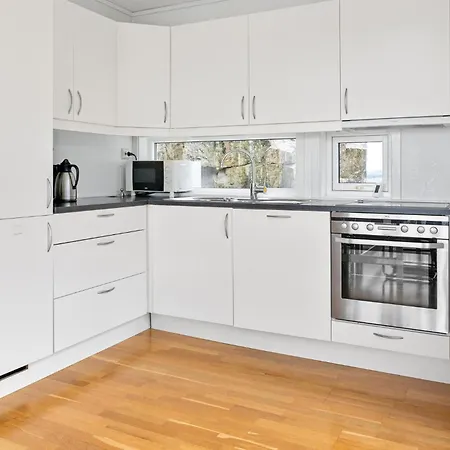 4 Bedroom In Casa vacanze Jørpeland
